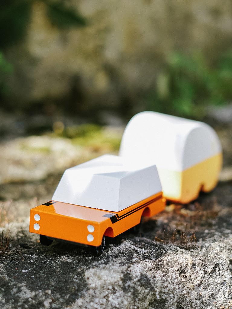 Holzfigugen für Kidner - Holzsppielzeug candylab autos, mit autos spielen, draußen spielen, outdoor